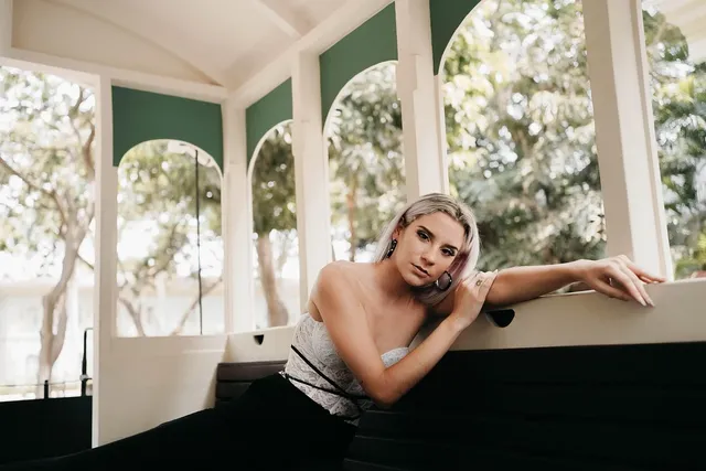 popup image